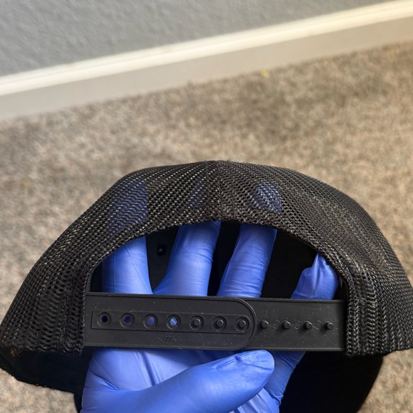 The Classics Yupoong Men's fish heads gatecrasher Snapback Hat - Picture 6 of 7